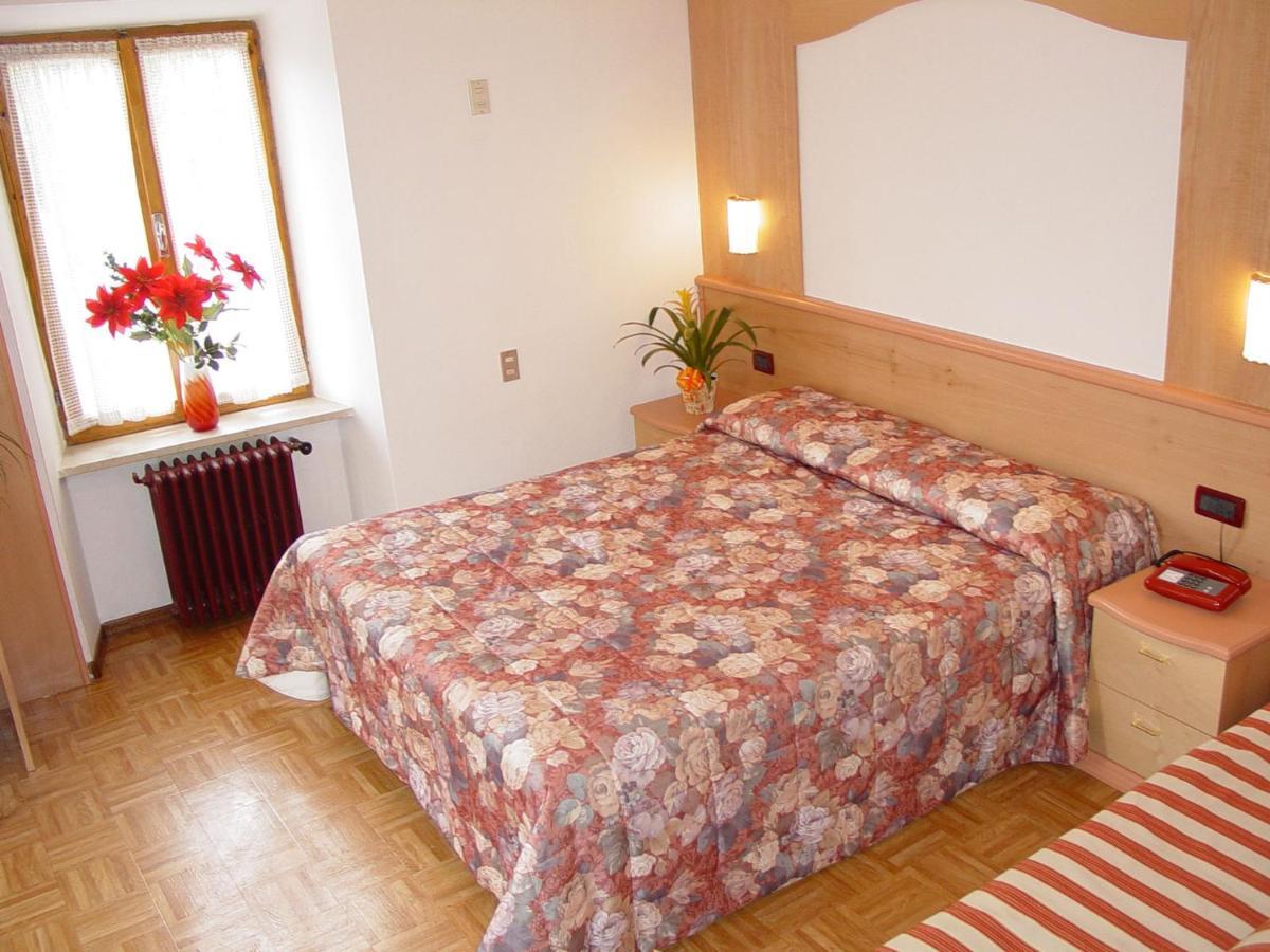 Hotel Europa Peio Fonti Phòng bức ảnh